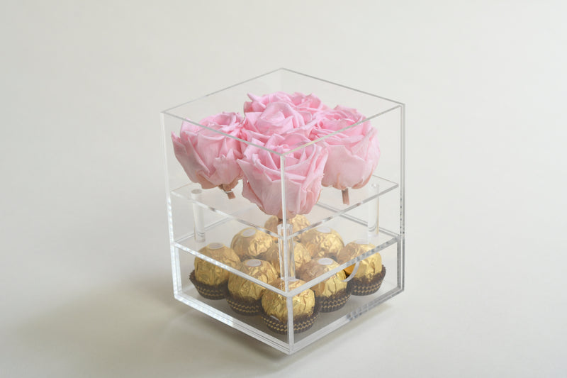 5 HEAD ROSES & CHOCOLATES ACRYLIC BOX